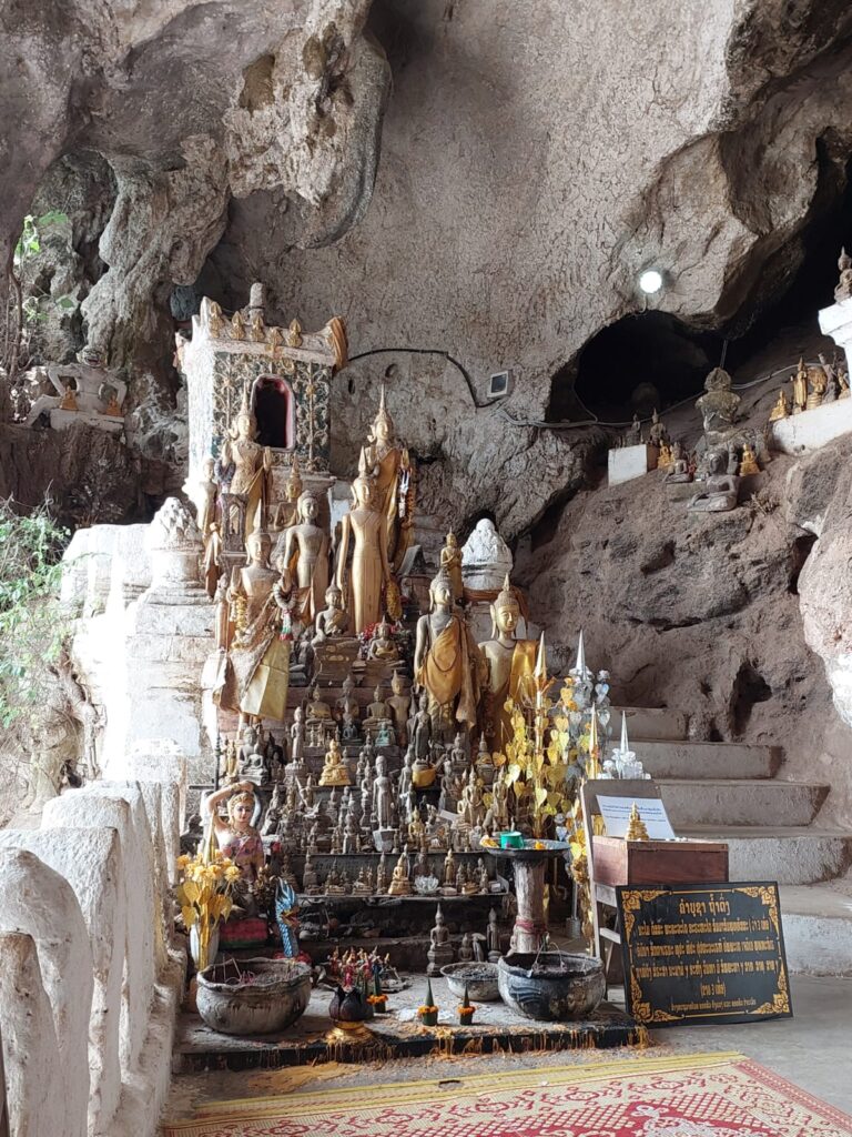 Pak Ou Caves 2